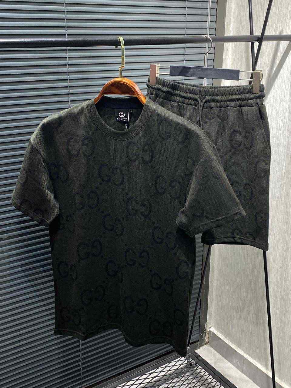 Gucci T-Shirt & Shorts Set