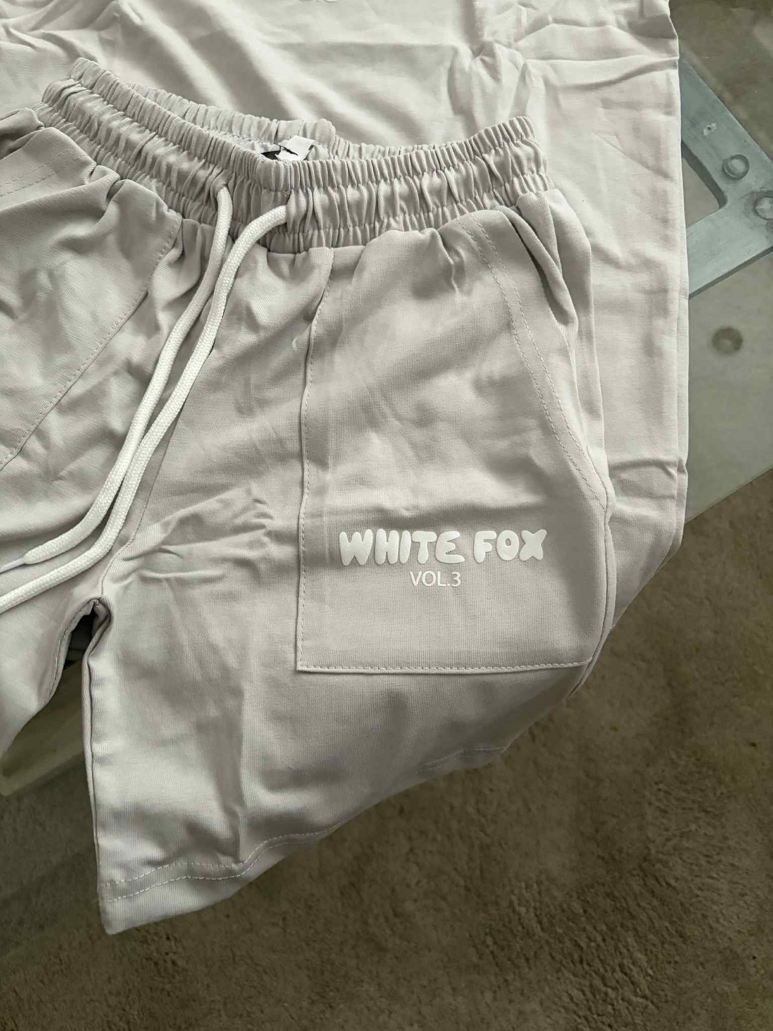 White Fox - T-Shirt & Shorts Set