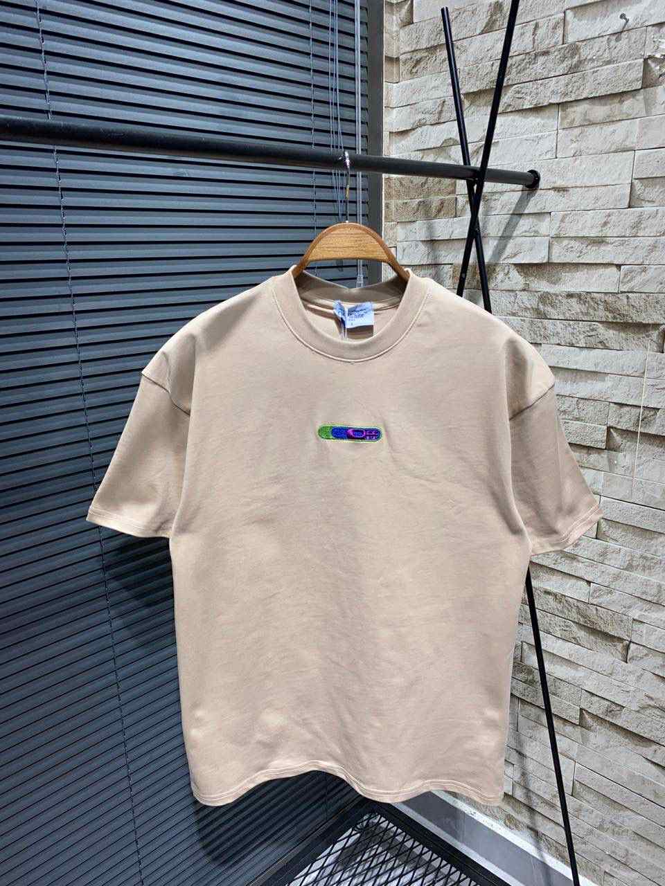 Off White - Cannabis T-Shirt