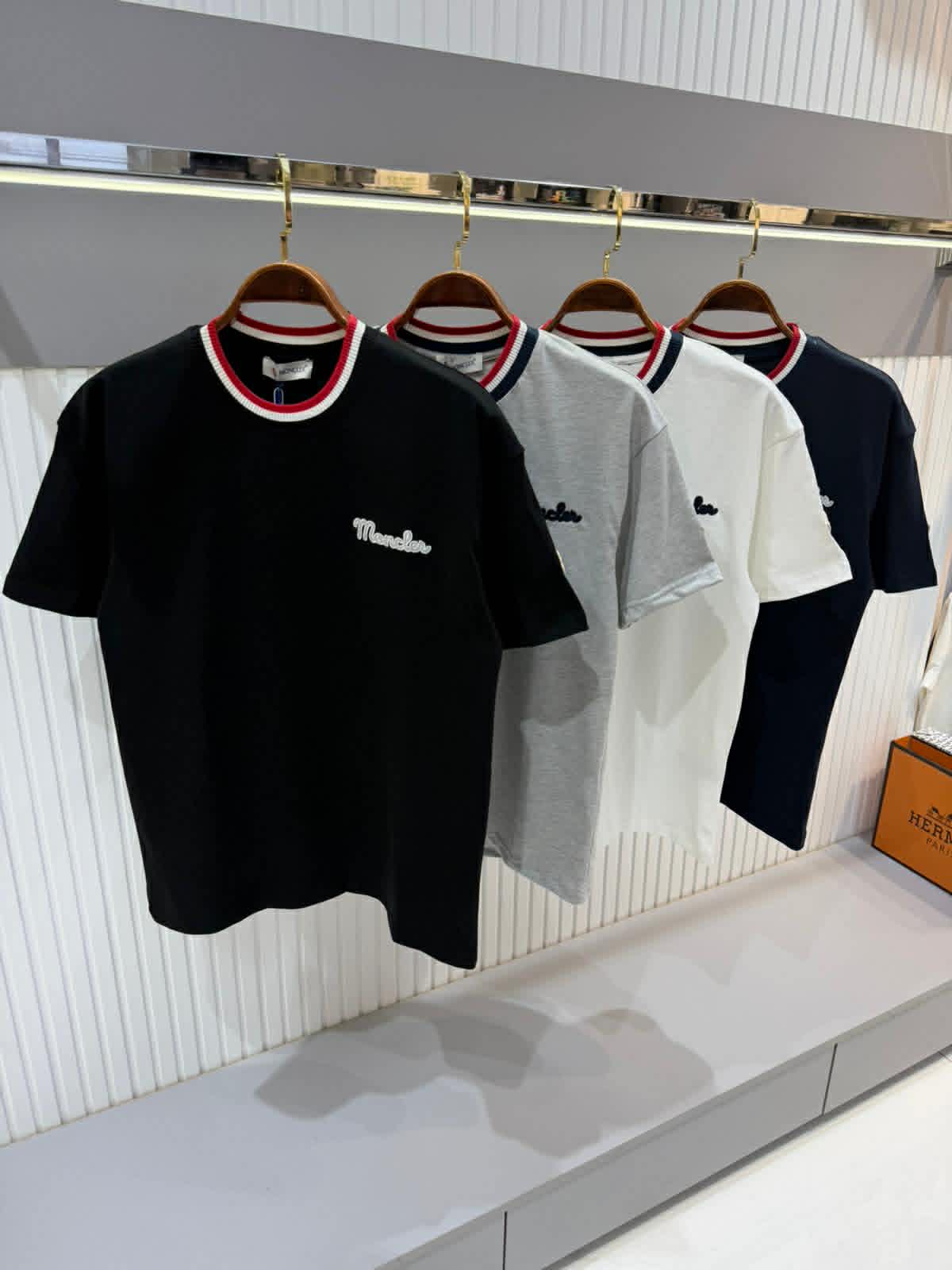 Moncler T-Shirt
